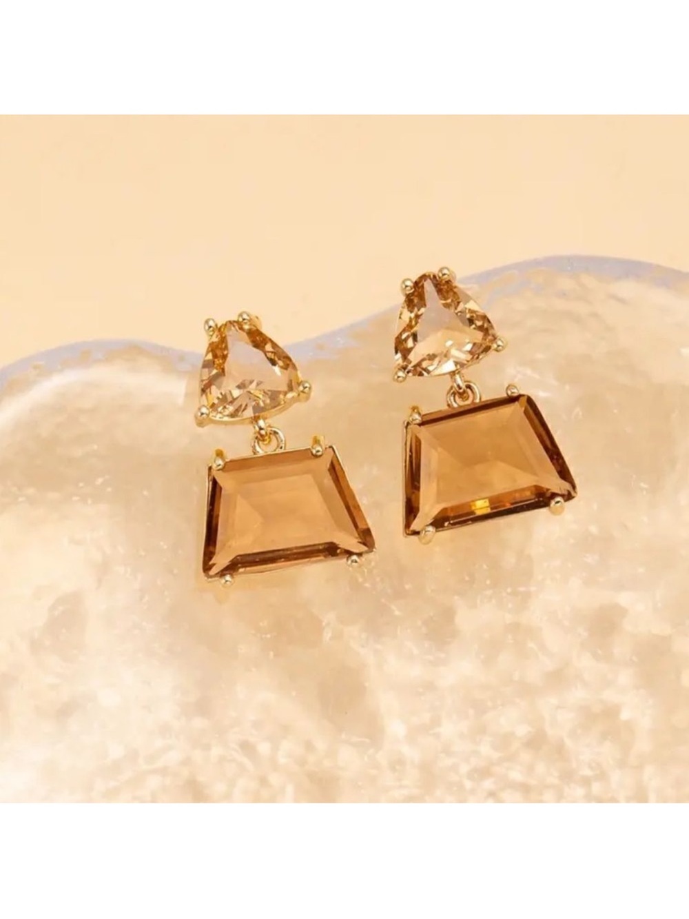 Gold-Tone Amber color Drop Earrings A96